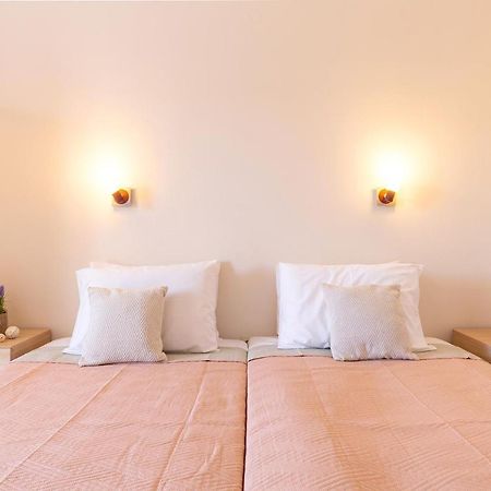 Albatross Apartments By Konnect, Ipsos Corfu Екстер'єр фото