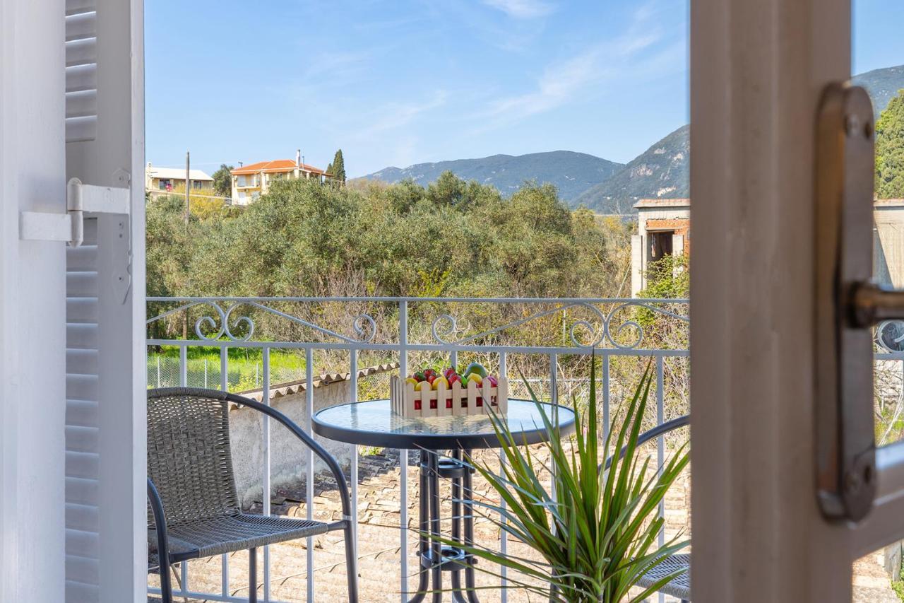 Albatross Apartments By Konnect, Ipsos Corfu Екстер'єр фото