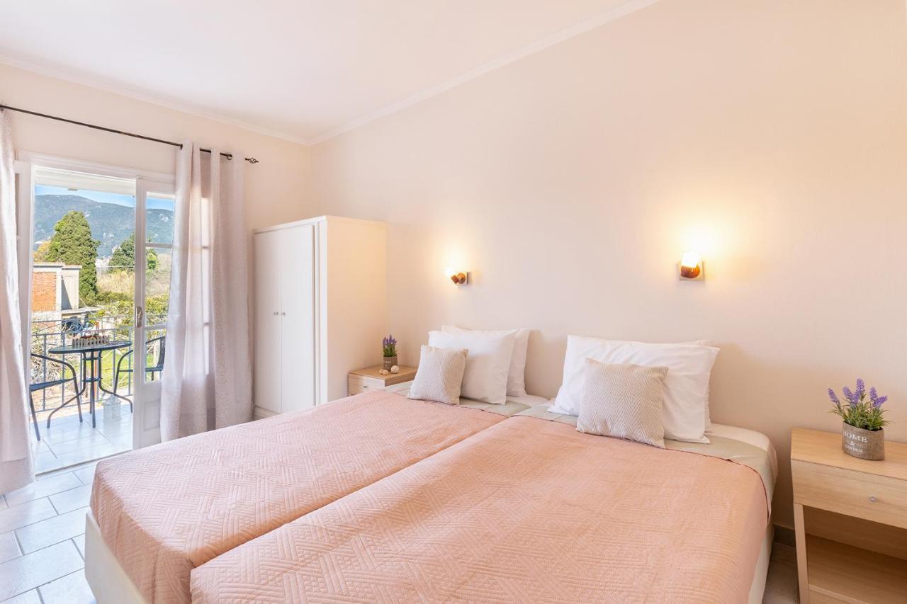 Albatross Apartments By Konnect, Ipsos Corfu Екстер'єр фото