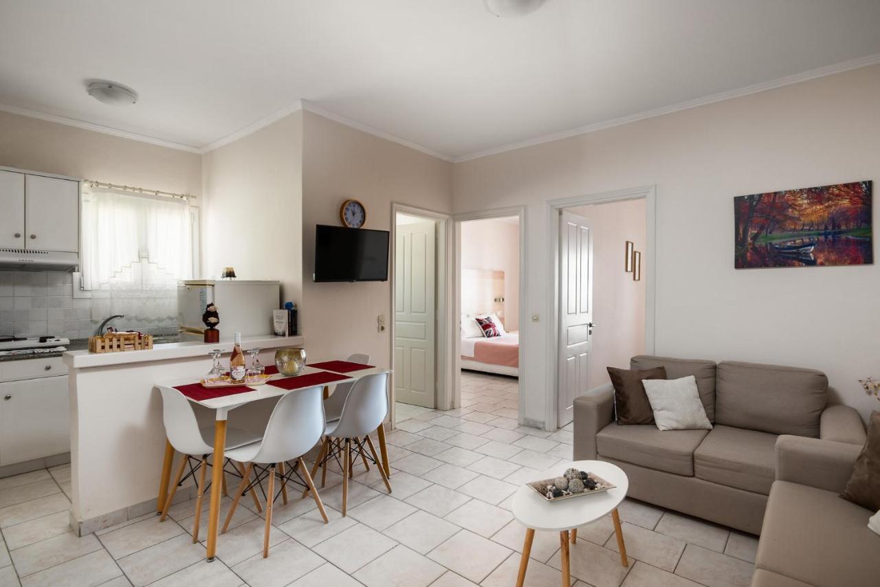 Albatross Apartments By Konnect, Ipsos Corfu Екстер'єр фото